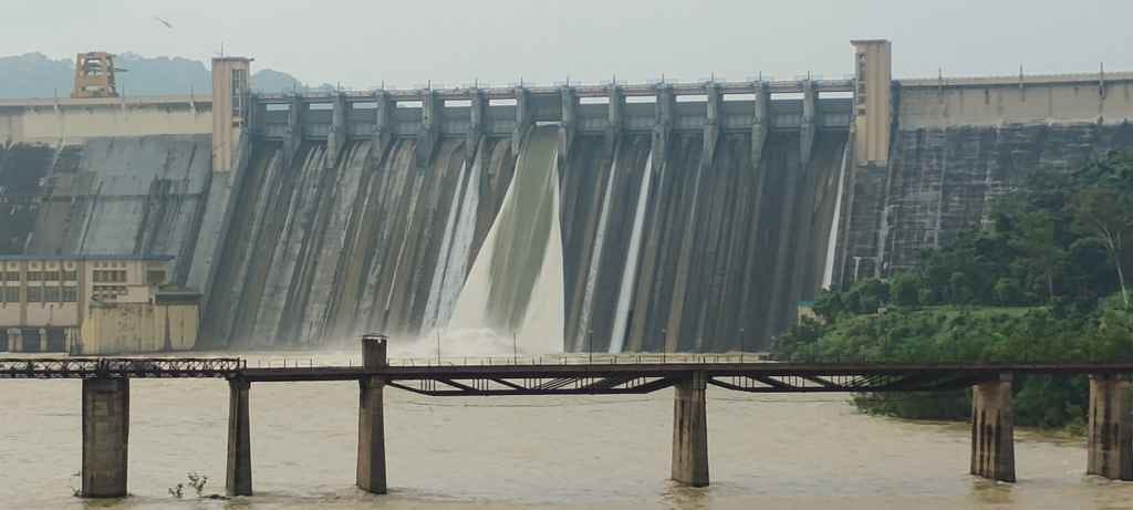 Rihand gates opened for the fifth time in a season