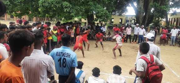 Hariharpur stood first in senior boys category and Dhanghata in junior.