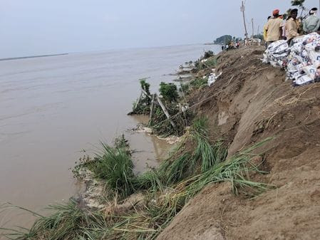 1.43 cusecs of water released from Narora Dam, water started spreading along the erosion