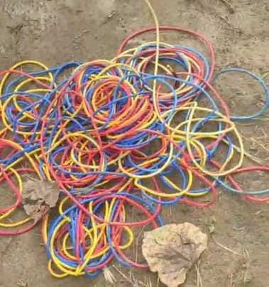 Farmer catches two youths with stolen wire from tube well