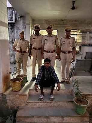 Rajasthan Crime: Fugitive accused in Sirohi govt teacher murder case arrested, motorcycle used in crime seized