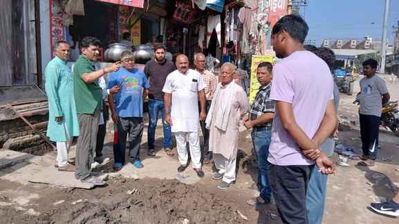 The Municipal Corporation got the debris removed from Sukhpura Chowk.