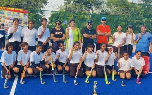 Rohtak won silver medal in state level school hockey
