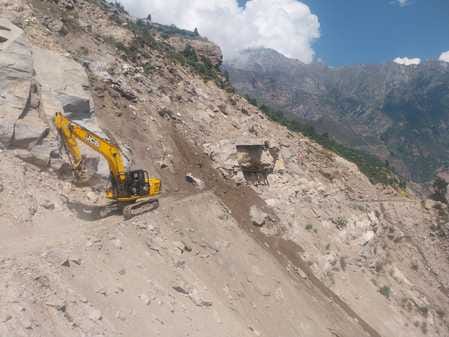 Kishtwar, Various Close Road Open, Peoples Got Relief