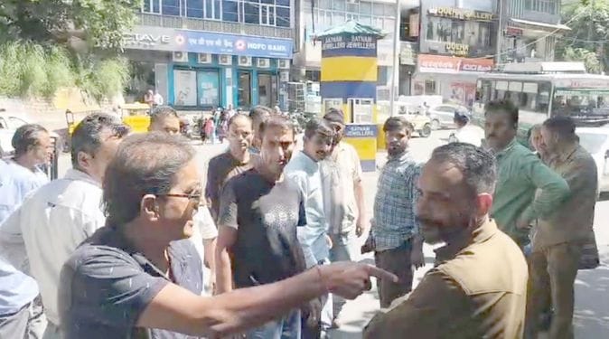 The team arrived to check the documents of taxis running in the city.