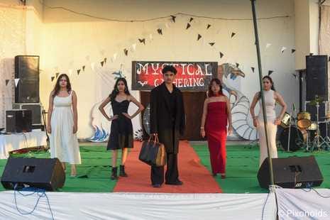Mystical Gathering showcases retro and vintage 60s vibes