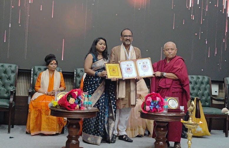 Acharya Manmohan receives Doctorate degree