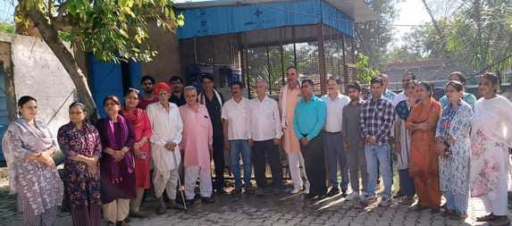 Social worker donated water tank and RO system to the school