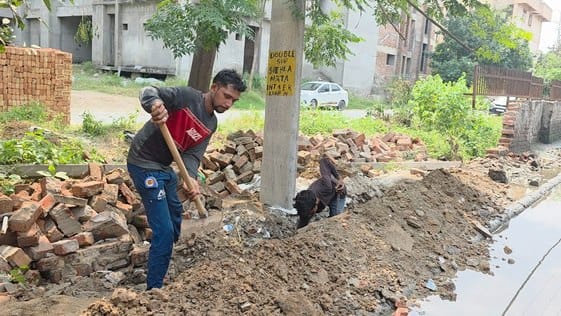 The security system of the Civil Hospital will be strengthened, construction of the boundary wall has started