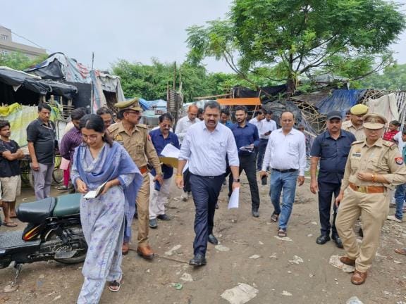 Three roads to be built smart with Rs 100 crore