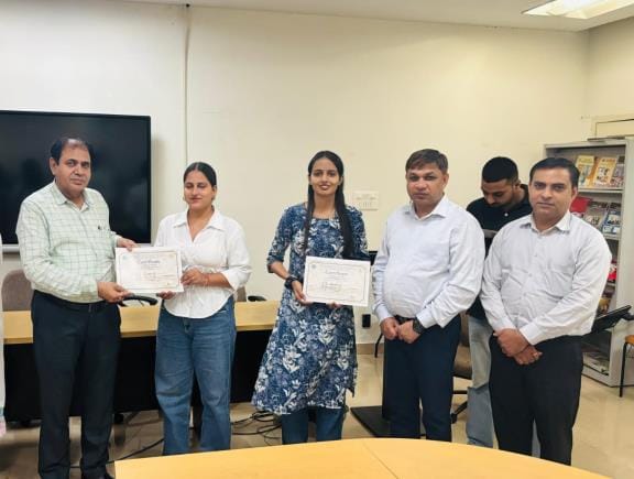 Yashi Asliya first in poster making competition