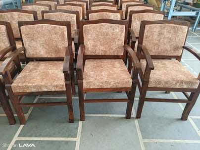 Demand for chairs and tables made in the district jail increased in government offices