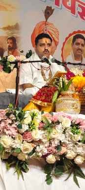 The story of Krishna and Sudama's true friendship is narrated.