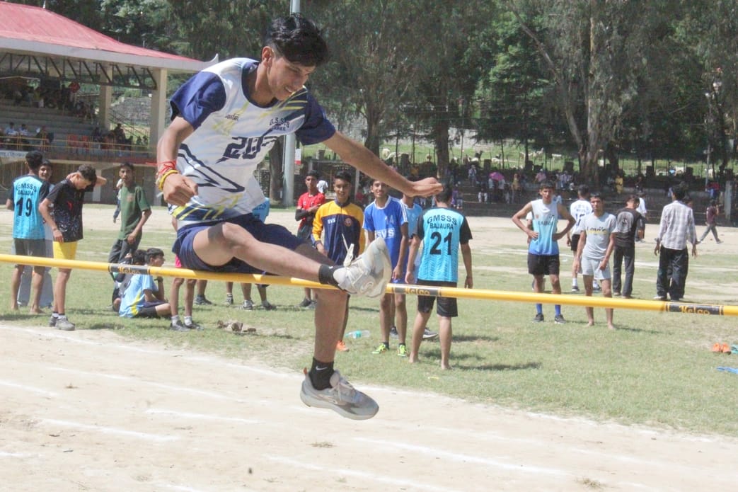 Bhupendra and Sakshi were the fastest in the 1,500m race.