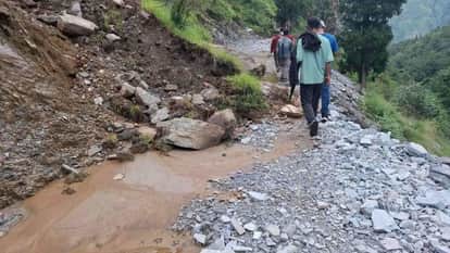 karnataka landslide shivamogga hulikal ghat workers killed road widening accident  Relief operations continue