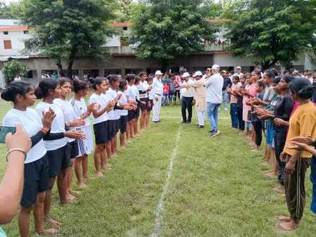 Bakhira's team became the winner in the boys' category and Pachpedwa's team in the girls' category.