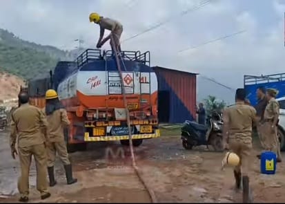 Udhampur, Petrol Tanker, Heat, Traffic Police Taken Action