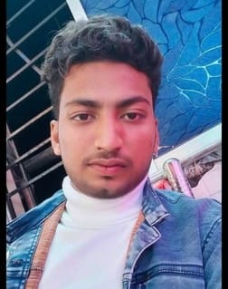 Electric current in electric pole, young man dies