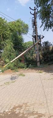 Electric pole falls after truck overturns, power outage for 13 hours