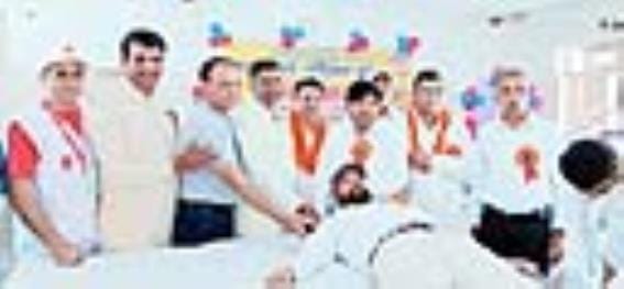 Blood donation can save lives: Anil