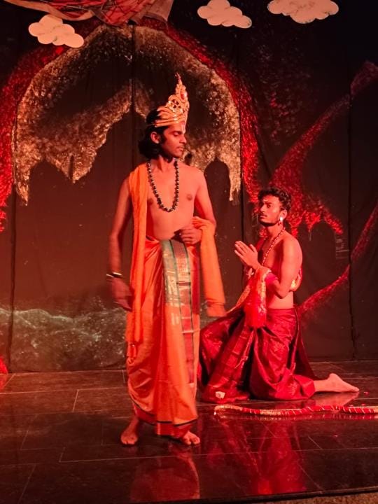 A unique presentation of Mahabharata was seen on stage.