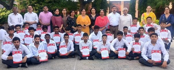 25 NCC cadets were awarded A certificates.