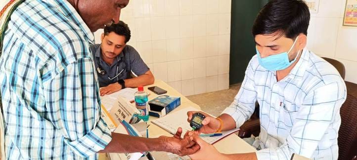 Lab technicians sent to PHC, 13 examined