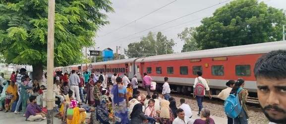 Passengers were troubled by the delay in the train.