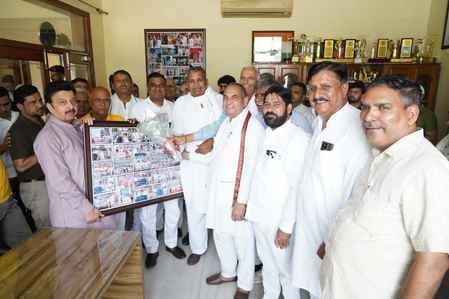 Minister Rao Narveer assured the Jat community of positive cooperation.