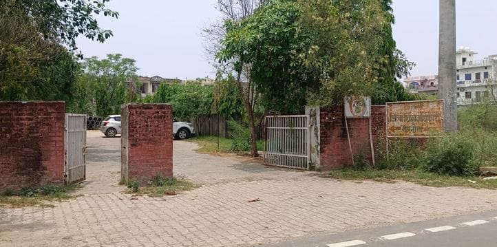 10 schools were issued notices and fines for not providing the necessary information.