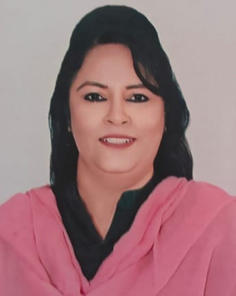 Renu Khuggar is playing an important role in serving the elderly and social service.