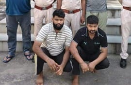 Two wanted criminals arrested for robbery and Arms Act