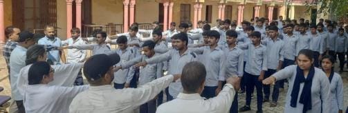 students taken oath against norcotics