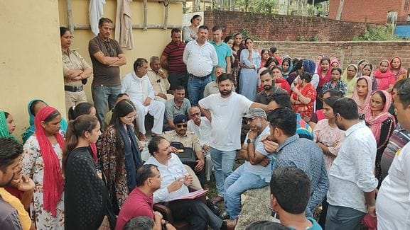 The issue of the route to Sohari Udyog was resolved due to the wisdom of the officials.