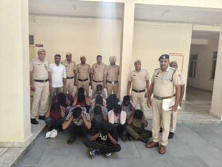 14 arrested from UP and Bihar for posing as fake JTOs and stealing cables