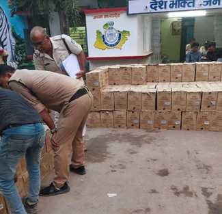 Satna police seized illegal liquor worth Rs 48 lakh and arrested two smugglers.