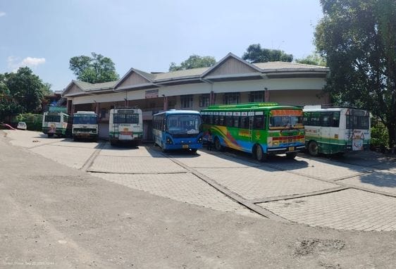 Roads have trapped villagers, and department officials are also silent.