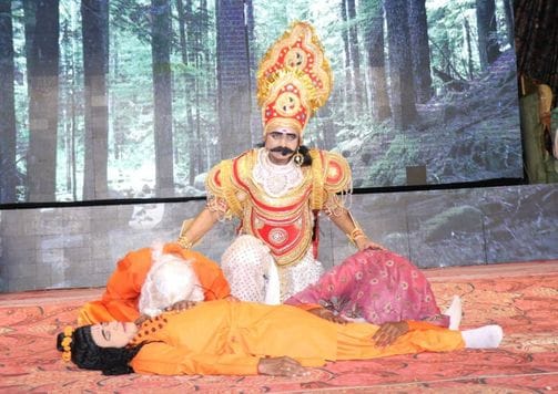 A unique confluence of faith and devotion on stage, the emotional episode of Shravan Kumar is enacted.