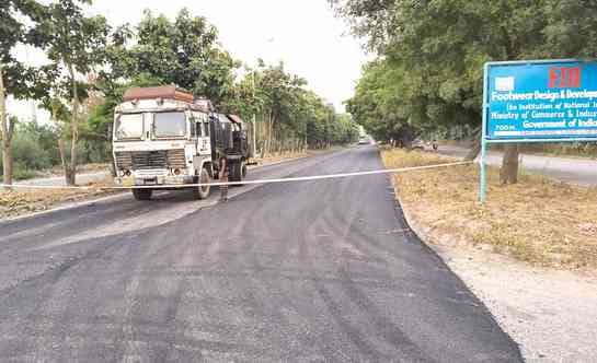 Construction of dilapidated road started in IMT, now people will get relief.
