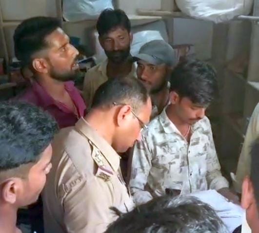 Accused of attempting conversion under the cover of shop, four detained