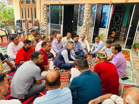 Minister Rajesh Dharmani met the family members of martyred Havaldar Baldev Chand.