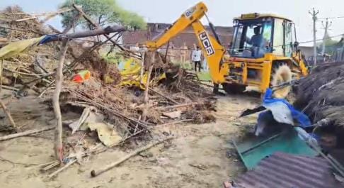 Bulldozers roar against encroachment, land worth Rs 1.4 crore cleared
