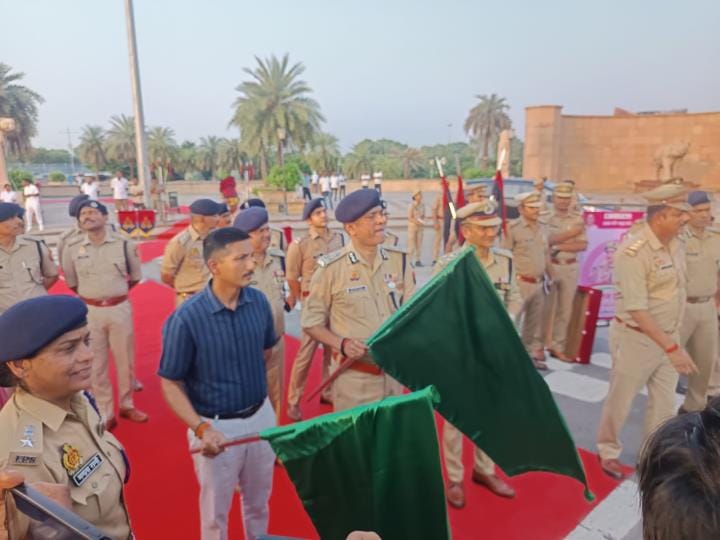 Police Commissioner flagged off the awareness rally.