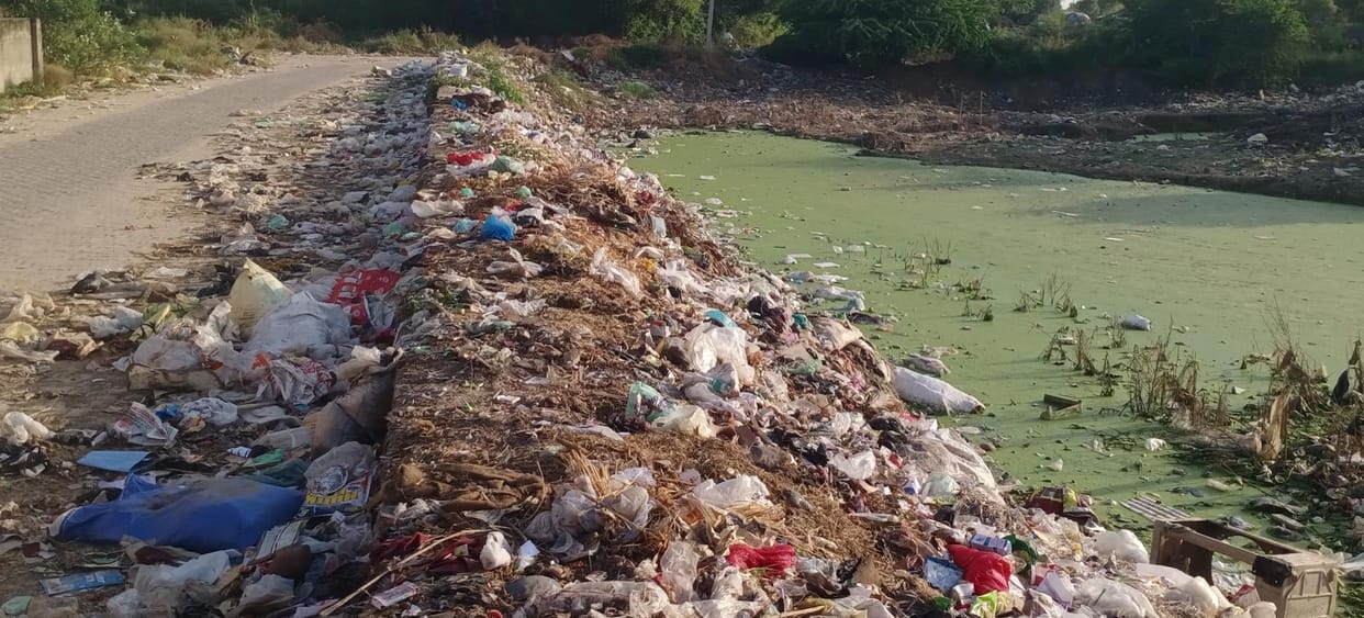 Villagers expressed concern over the increasing use of polythene.