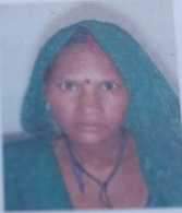 A pregnant mother jumped into a well to save her daughter who had fallen into it. Both drowned and died.