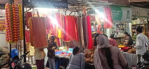 Markets decorated for Navratri, devotees remain enthusiastic
