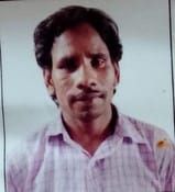 Young man dies after being bitten by a snake hidden behind a box