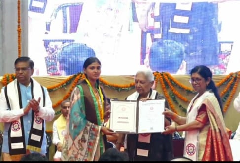 The Governor honored more than 30 meritorious students of the district.