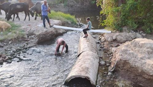 The road to 20 villages has been closed for 22 days.