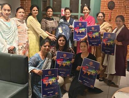 Onary Rotary Sangini Donate Bags To Onary School Students - Sirmour News ...